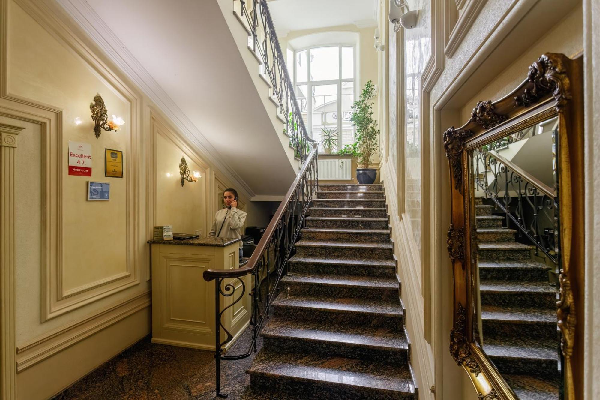 Vintage Art Hotel Odesa Exterior foto